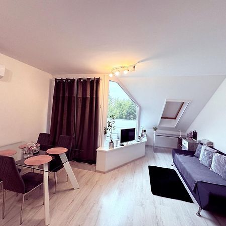 Ferienwohnung Exclusive Family Apartman Pécs Exterior foto
